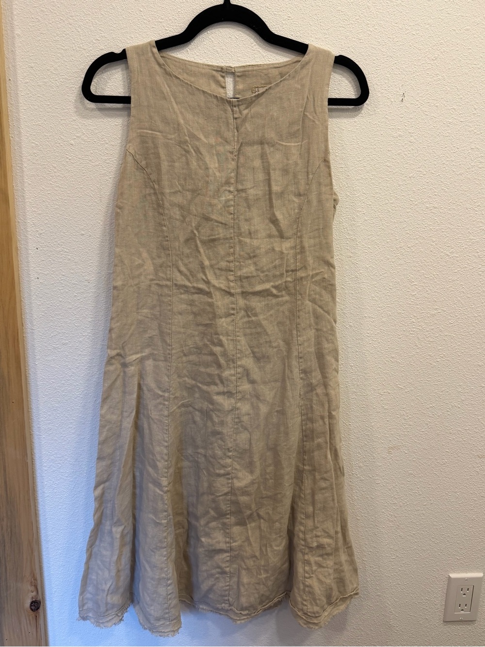Women’s Sleeveless Midi Linen Dress in Beige